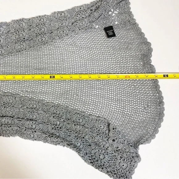 BCBGMAXAZRIA Sweater Cardigan sparkly blue sweater Crochet Size Small 100% Rayon - Picture 9 of 10